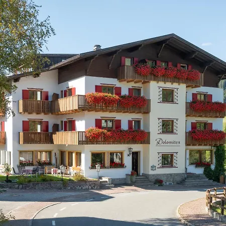 Hotel Dolomiten-2