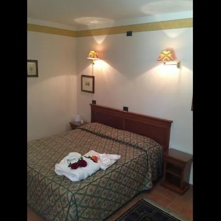 Affittacamere Villa Bagno Santo-3
