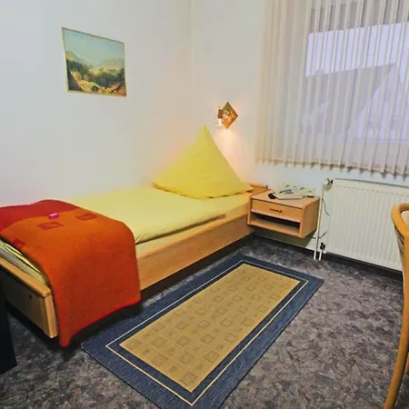 Hotel Lindenkrug-3