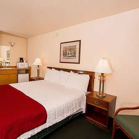 Village Inn & Suites Marysville-3