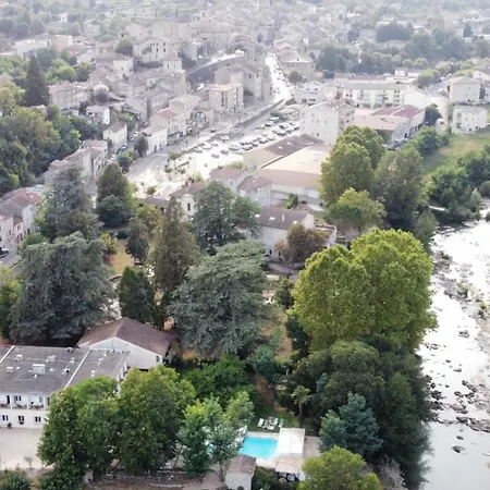 Logis Hotel Les Cedres-2