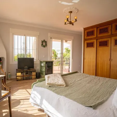 Casa Ancladero Room W big balcony&lovely view-3