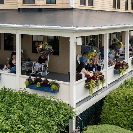 Colonial Inn-3