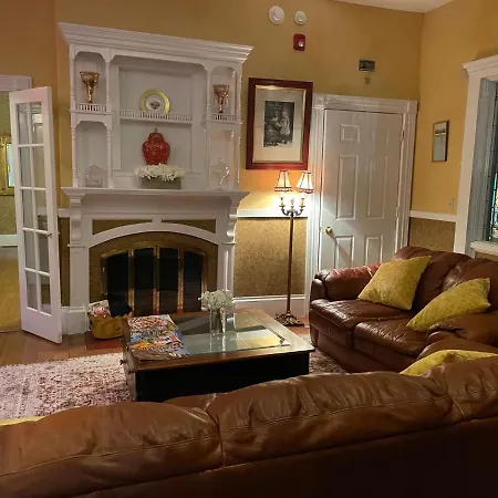 Central House Inn-2