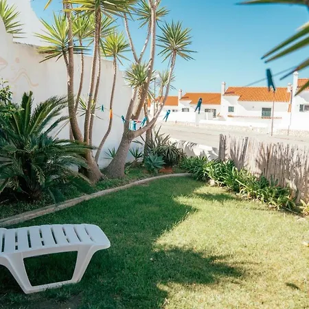 Ericeira Soulsurfers Guesthouse-3