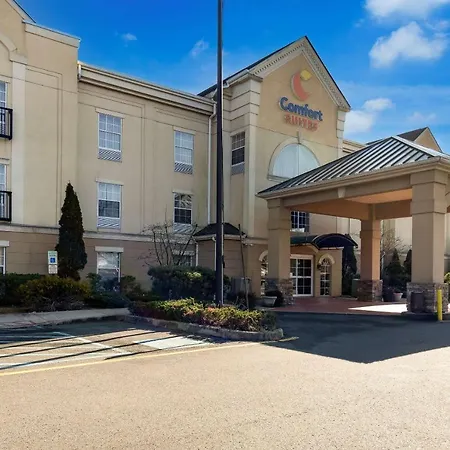 Comfort Suites Near University-2