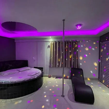 Motel Gold-2