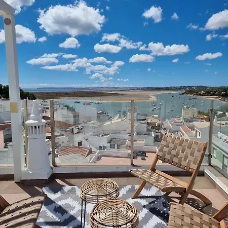 Rooftop Guesthouse Alvor-2