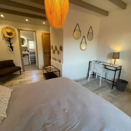B&B Le Mas Julien piscine chauffée adult only-3