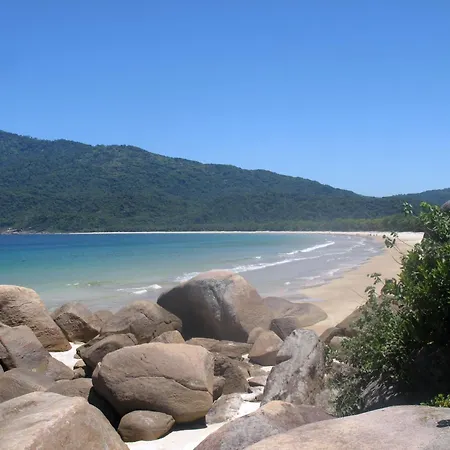 Suítes Cantinho da Pedra-2