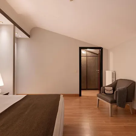 Hotel Romana Residence-3