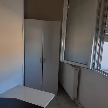 Chambre D'Hote Pres De La Gare Et Du Centre-2