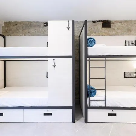 Logune Rooms-2