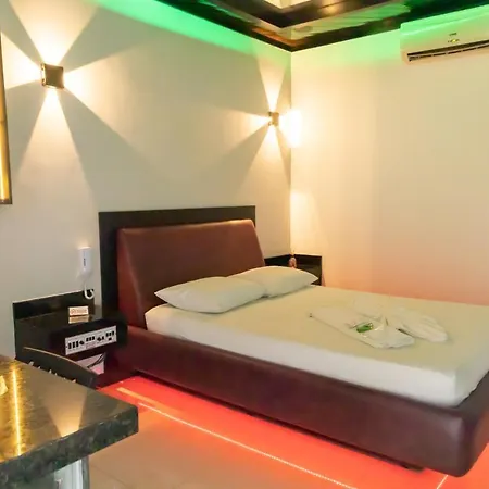 Motel 3 Peixinhos (Adults Only)-3