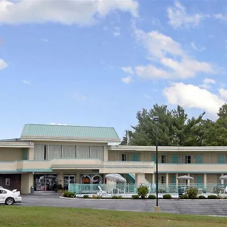 Americas Best Value Inn Suites South Boston-3