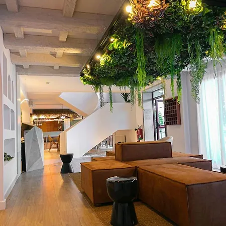 Hotel Lombiña-2