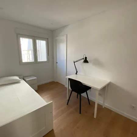 Carcavelos Beach Walking Distance Room-3