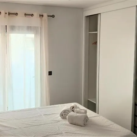 Faro Comfy Ensuite Guest House-2