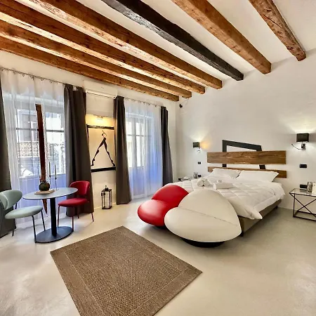 C&O Savoia Deluxe Rooms-2