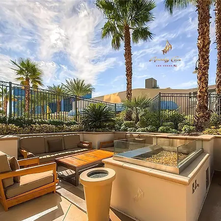 Amalz 1 Bedroom 2 Bathroom Balcony Suites At Mgm Signature !-3