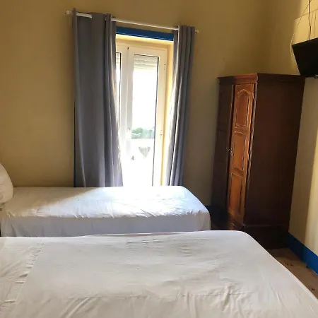 Aveiro Train Guesthouse-2