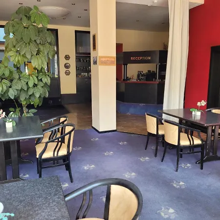 Hotel Schweizer Hof-3
