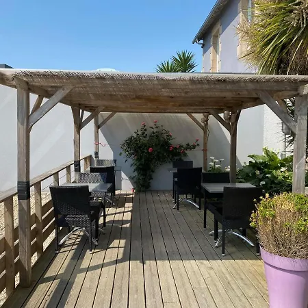 Logis Hotel Restaurant Le Phare-3