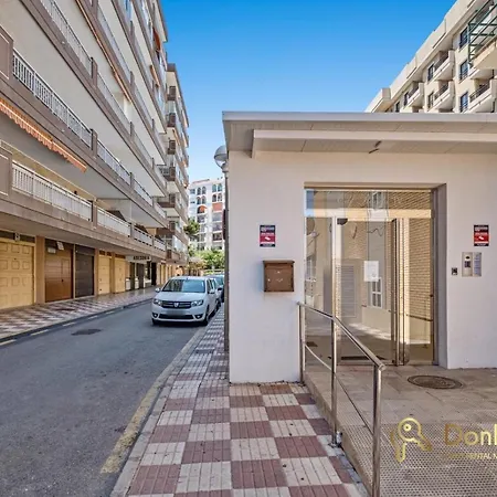 Apartamentos Con Parking Privado En El Paseo Maritimo De Fuengirola-3