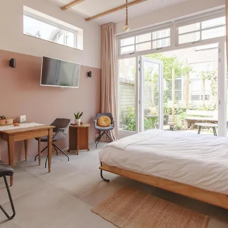 Lovely And Charming Guesthouse Near City Center, Close To Rotterdam-3