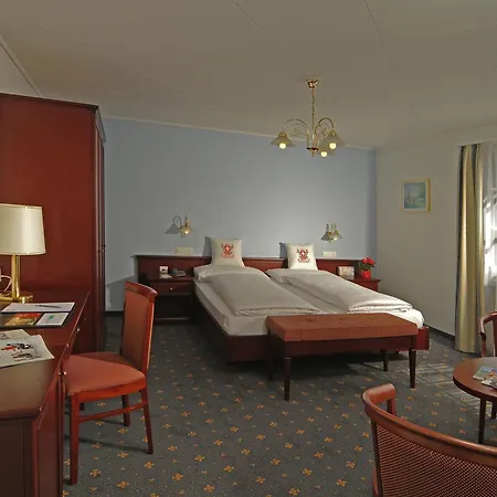 Hotel Weisses Kreuz-3