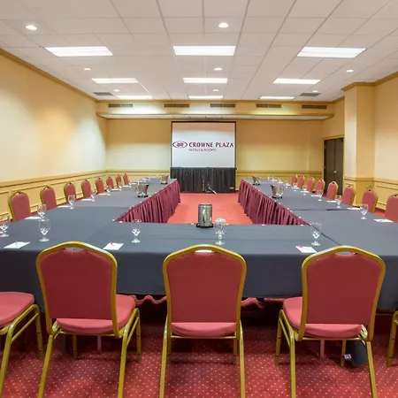 Crowne Plaza Cleveland Airport By Ihg-2