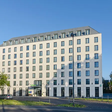 Holiday Inn Express Dresden City Centre-3