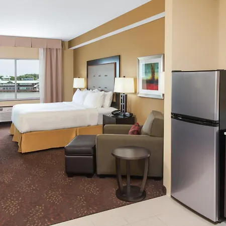 Holiday Inn Express & Suites Sandusky By Ihg-3