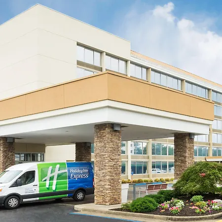 Holiday Inn Express Charleston-Civic Center By Ihg-3