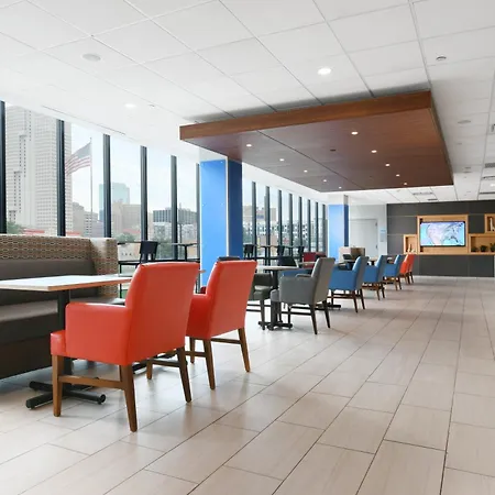 Holiday Inn Express & Suites Fort Worth Downtown By Ihg-2
