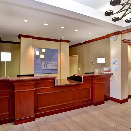 Holiday Inn Express Hotel & Suites Grand Rapids-North By Ihg-3