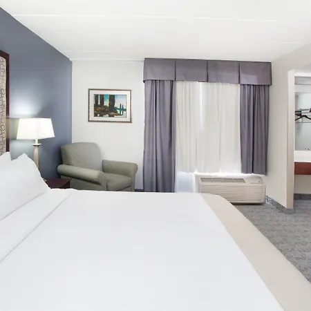 Holiday Inn & Suites Chicago-Carol Stream Wheaton By Ihg-3
