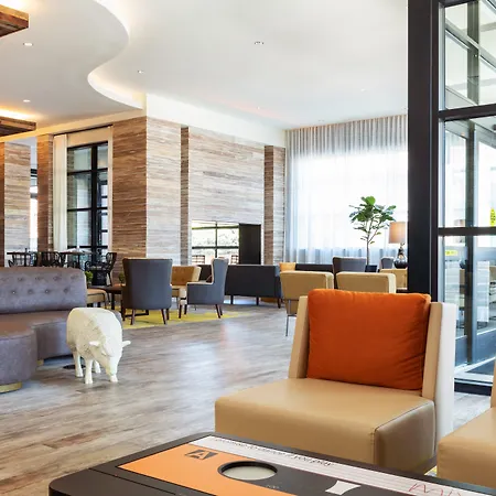 Holiday Inn & Suites Nashville Downtown - Broadway By Ihg-3