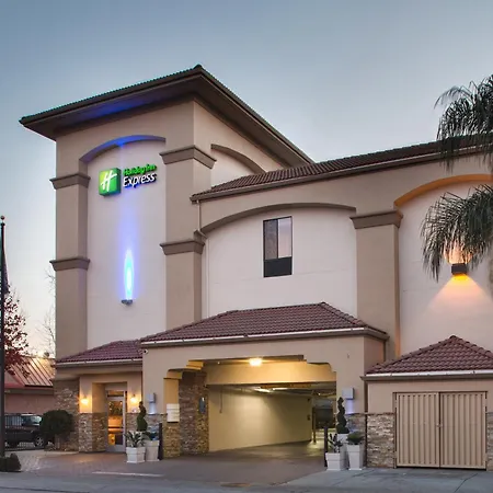 Holiday Inn Express Redwood City Central By Ihg-3