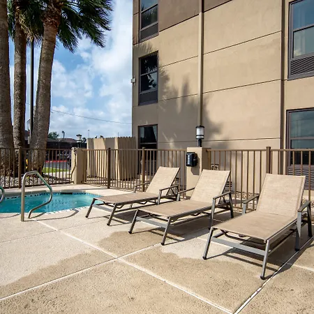 Holiday Inn Express-2