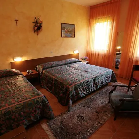 Hotel Sarre-2