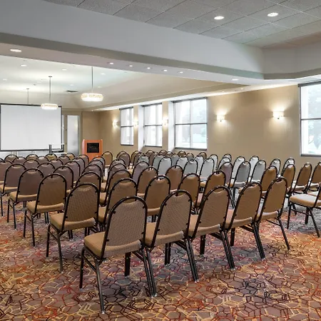 Holiday Inn - Manitowoc-3