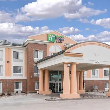 Holiday Inn Express Hotel & Suites Ames By Ihg-2
