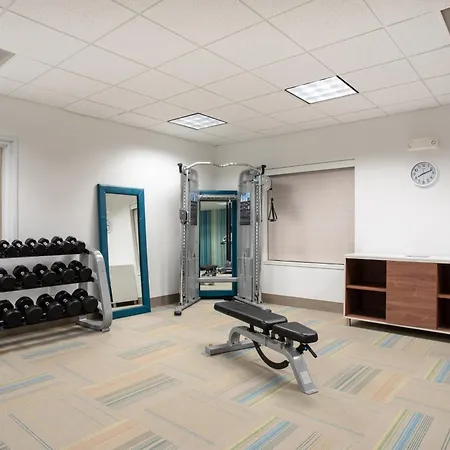 Holiday Inn Express & Suites Manhattan By Ihg-2