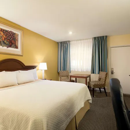 Days Inn By Wyndham Dover-3