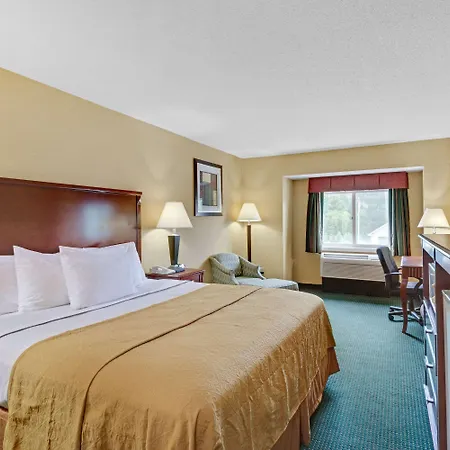 Ramada By Wyndham Kittery-2