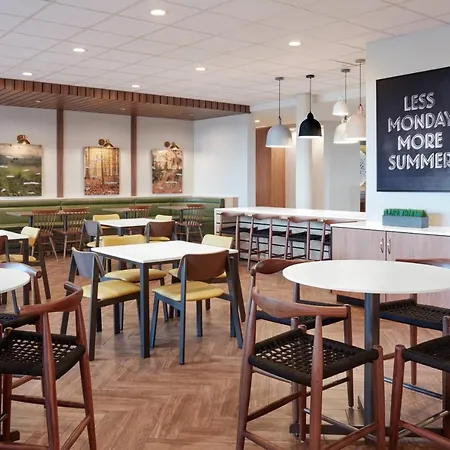 Fairfield By Marriott Inn & Suites Rome-2