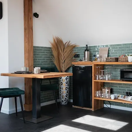 Loft 32-2