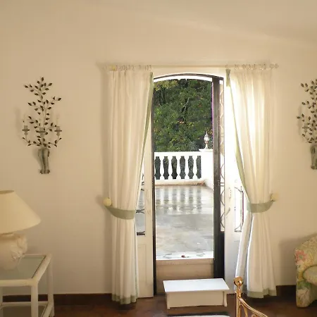 Magnifique Chambre Immense Terrasse Spa Jacuzzi Prive-3