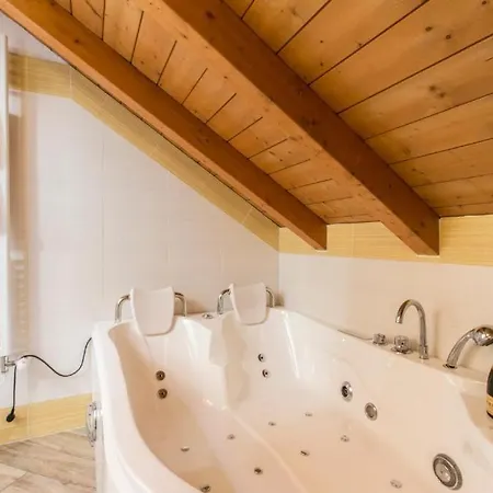 BHL SUITE Jacuzzi LEGNANO-3